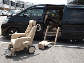 什么是福祉车 奔驰威霆福祉车座椅可帮助行动不便人士自由上下汽车,知心