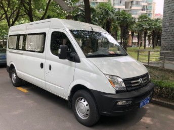 图 上海货拉拉搬家车叫车30元起步价大型依维柯面包车7折优惠 上海搬家